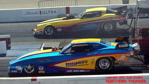 Dan Horan - AA/FC - #736 - 'Infinity Plumbing' (near lane) 
vs Kamaka Pocock - AA/FC - #808 - 'California Hustler' (far lane)